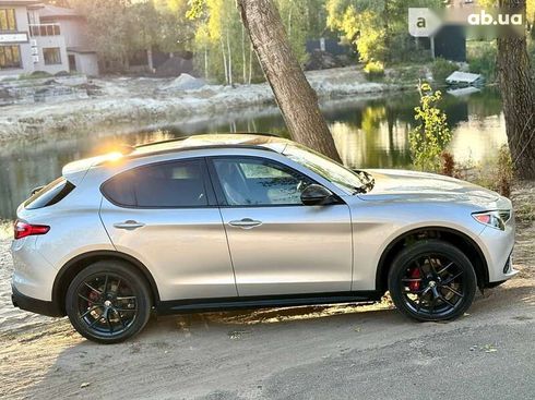 Alfa Romeo Stelvio 2019 - фото 11