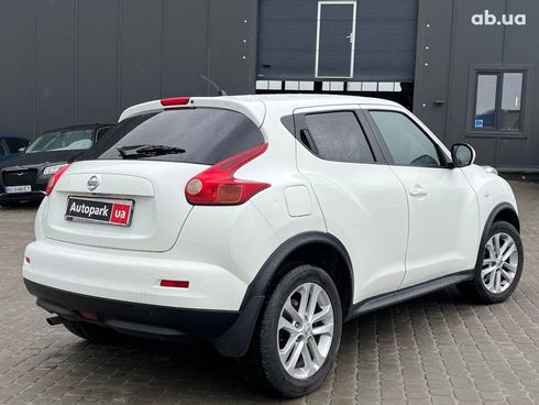 Nissan Juke 2012 белый - фото 10