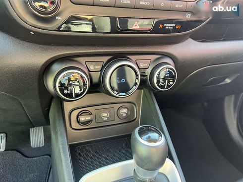 Hyundai Venue 2020 - фото 20