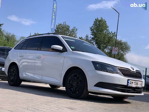 Skoda Fabia 2017 - фото 6