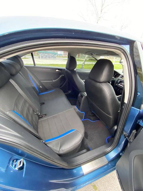 Volkswagen Jetta 2015 синий - фото 4