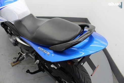 Suzuki GSR 2015 - фото 15