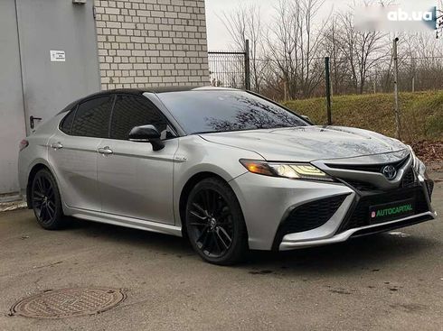 Toyota Camry 2020 - фото 9