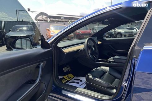 Tesla Model 3 2020 - фото 17