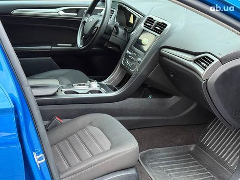 Ford Fusion 2020 синий - фото 17