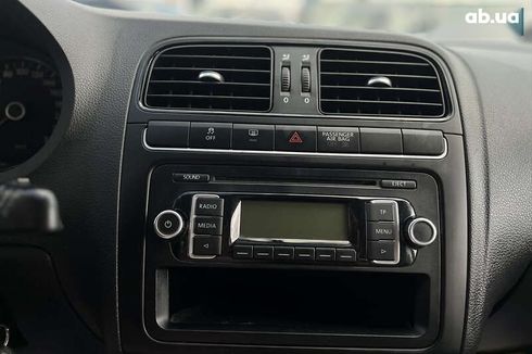 Volkswagen Polo 2010 - фото 16