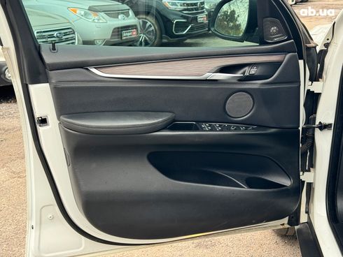 BMW X5 2016 белый - фото 16