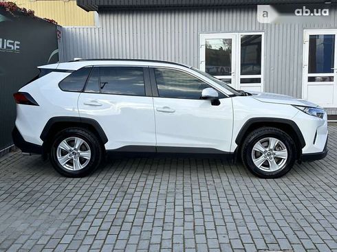 Toyota RAV4 2019 - фото 7