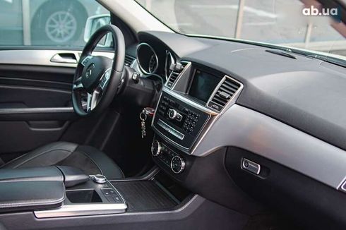 Mercedes-Benz M-Класс 2012 - фото 15