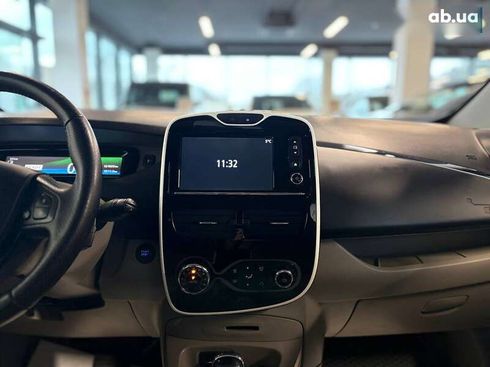 Renault Zoe 2017 - фото 22