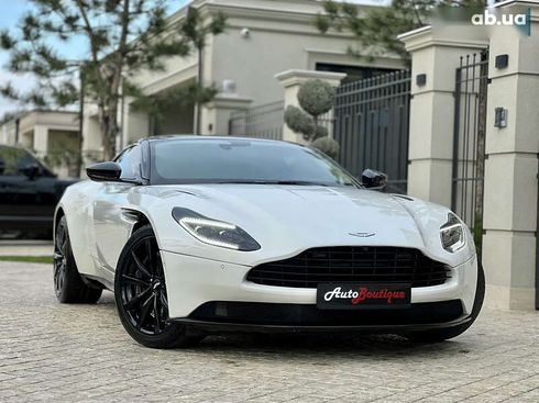 Aston Martin DB11 2018 - фото 30