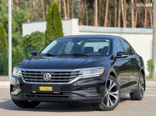 Продаж вживаних Volkswagen Passat 2020 року в Києві - купити на Автобазарі