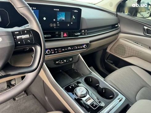 Kia Carnival 2024 - фото 21