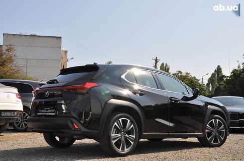Lexus UX 2019 - фото 2