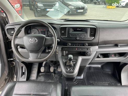 Toyota ProAce 2020 серый - фото 17
