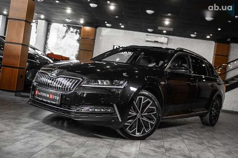 Skoda Superb 2020 - фото 7