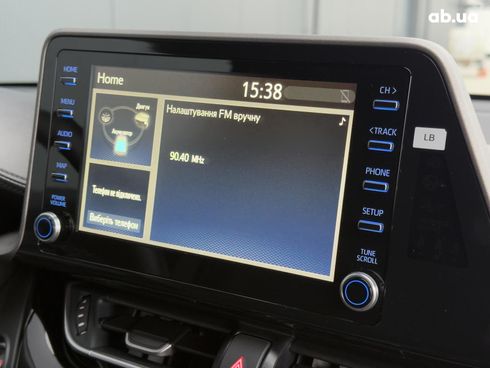 Toyota C-HR 2022 серый - фото 34