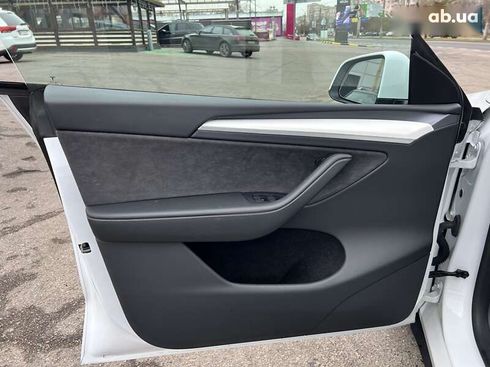 Tesla Model Y 2023 - фото 16