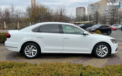 Volkswagen Passat 2017 - фото 8
