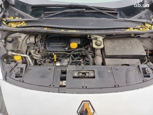 Renault Scenic 2011 белый - фото 7