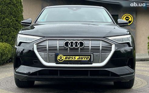 Audi E-Tron 2022 - фото 2