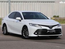 Продаж вживаних Toyota Camry в Києві - купити на Автобазарі