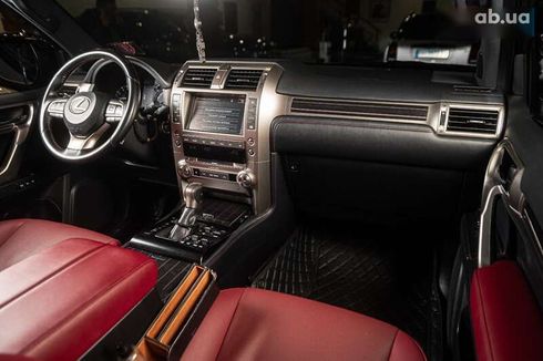 Lexus GX 2021 - фото 20