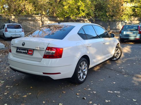 Skoda octavia a7 2019 белый - фото 13