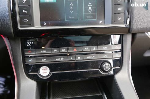 Jaguar F-Pace 2017 - фото 20