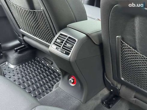 Audi Q3 2016 - фото 25