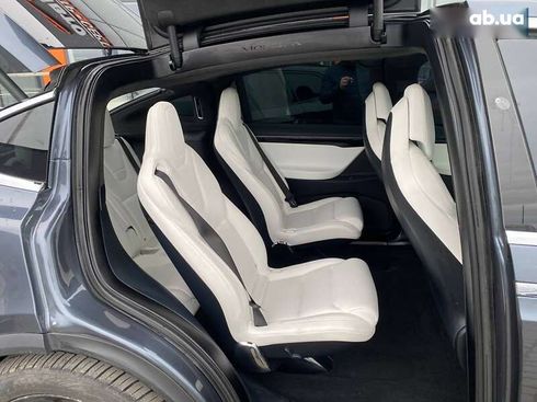 Tesla Model X 2017 - фото 19