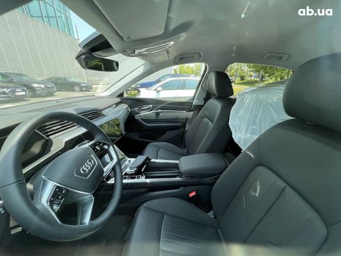 Audi E-Tron 2022 - фото 9