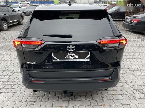 Toyota RAV4 2020 - фото 18