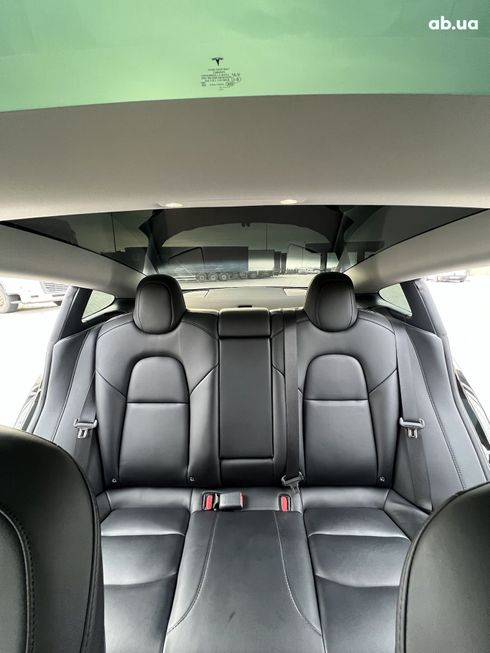 Tesla Model 3 2022 - фото 14
