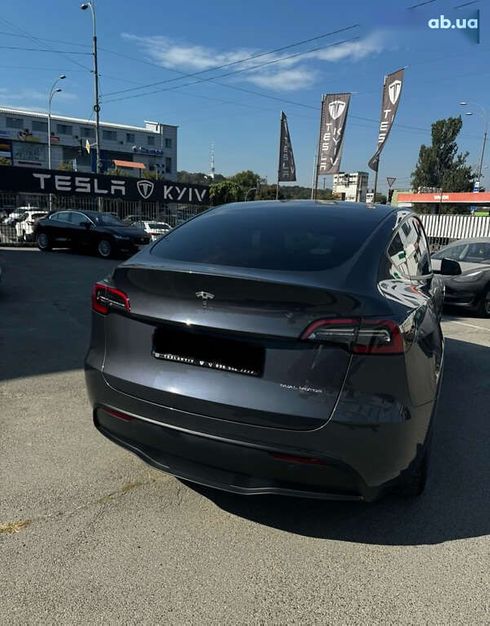 Tesla Model Y 2024 - фото 8