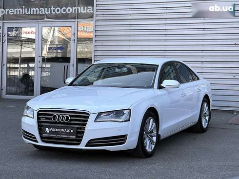 Audi A8 2011 - фото 6