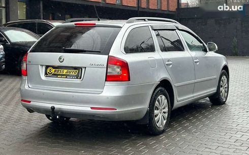Skoda Octavia 2011 - фото 6
