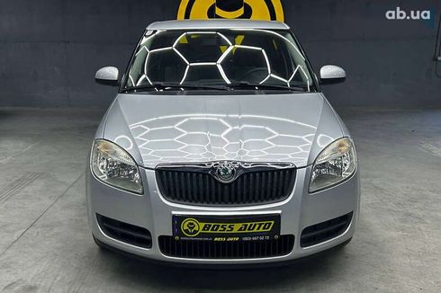 Skoda Fabia 2009 - фото 2