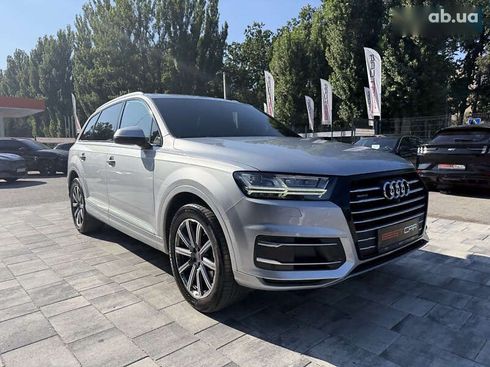 Audi Q7 2018 - фото 10