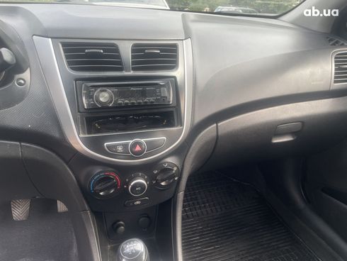 Hyundai Accent 2012 синий - фото 4