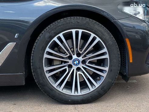 BMW 5 серия 2018 - фото 23