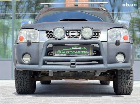 Nissan NP300 2011 - фото 4