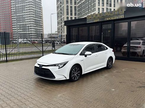 Toyota Corolla 2024 - фото 3