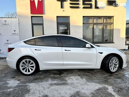 Tesla Model 3 2021 - фото 5