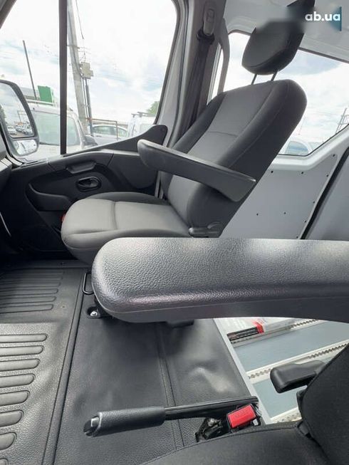 Renault Master 2020 - фото 20