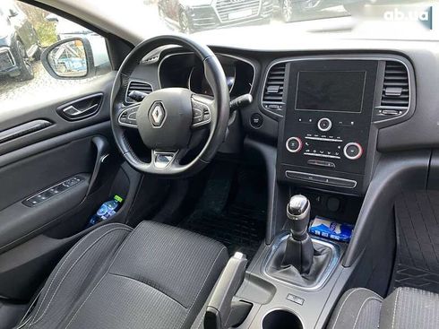 Renault Megane 2017 - фото 10