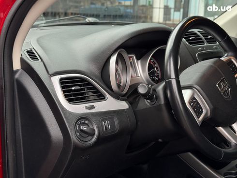 Dodge Journey 2017 красный - фото 60