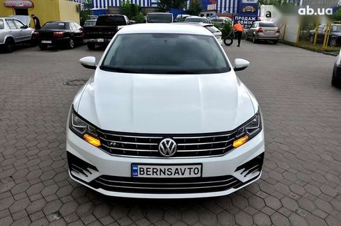 Volkswagen Passat 2016 - фото 8