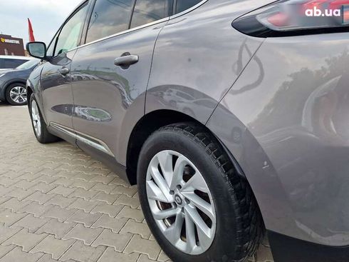 Renault Espace 2016 - фото 16