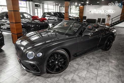 Bentley Continental GT 2022 - фото 16